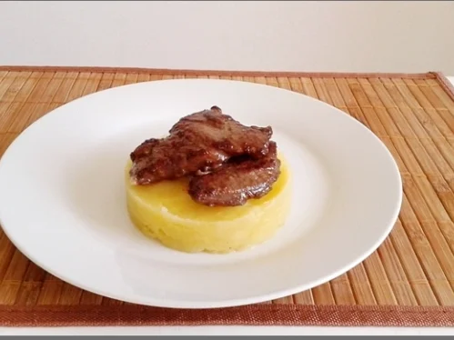 Gebratene Rinderleber auf   Kartoffel-Türmchen - Rezept - Bild Nr. 1693