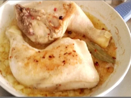 Rosmarin Hähnchenschenkel  auf  bunten  Bandnudeln - Rezept - Bild Nr. 545