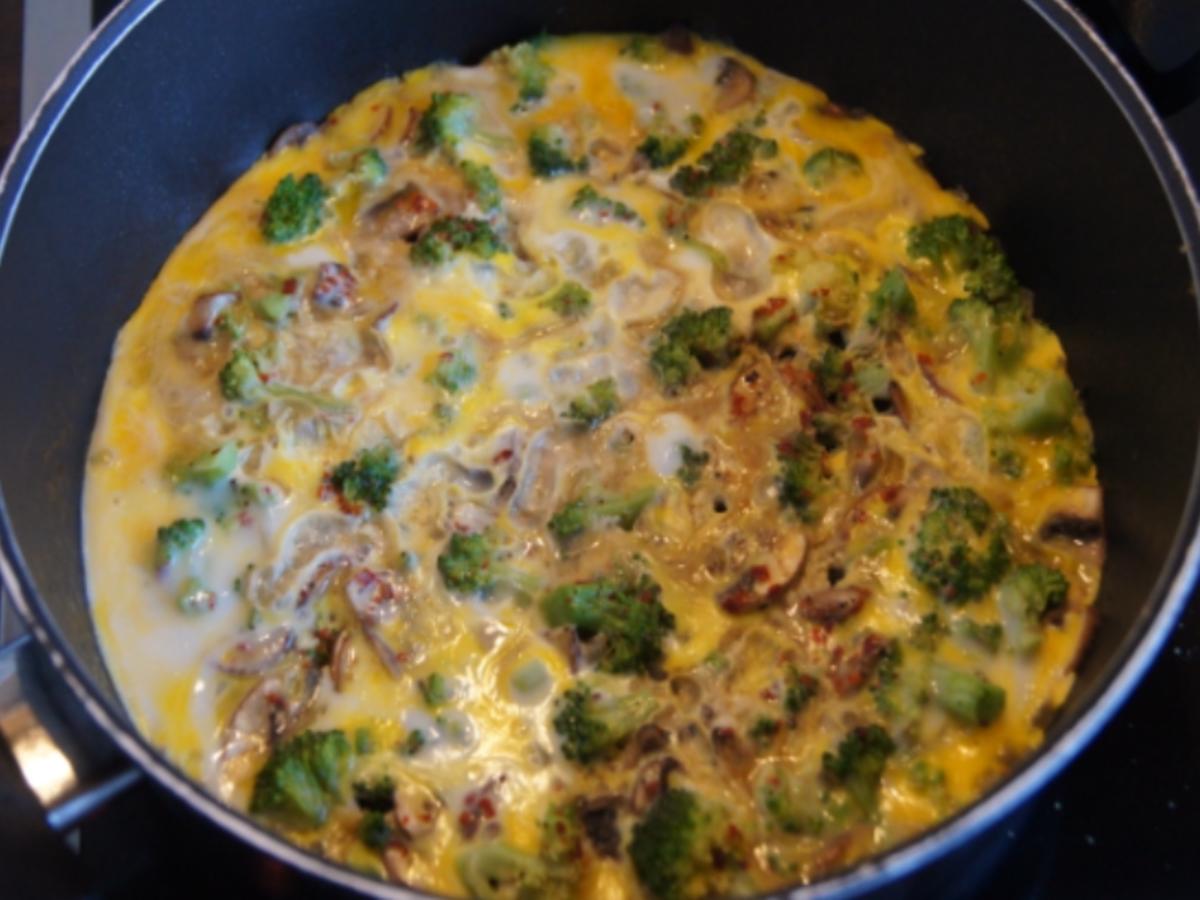Brokkoli-Champignon-Omelett - Rezept - Bild Nr. 539