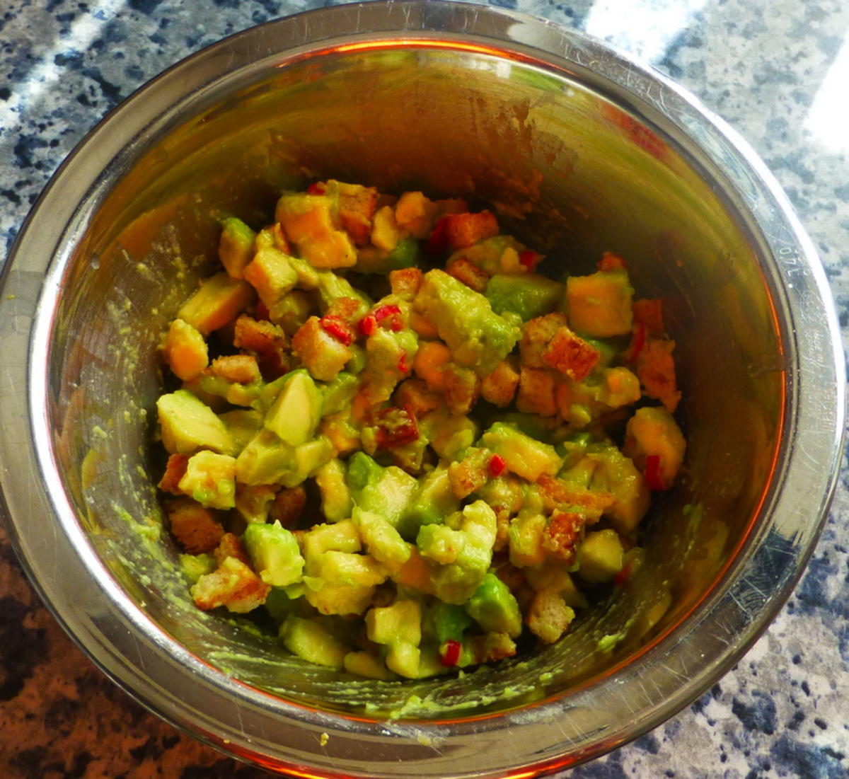 Thunfischsteak mit Avocadofüllung und Tomaten-Mint-Salsa - Rezept - Bild Nr. 555