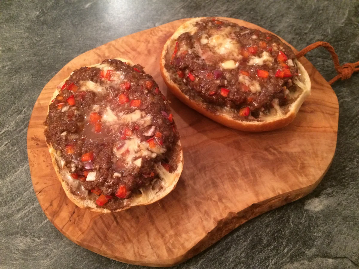 Rezept: Papas bunte Gehacktesbrötchen aus dem Ofen Bild Nr. 3339 Papas bunte Gehacktesbrötchen aus dem Ofen - Rezept - Bild Nr. 3339