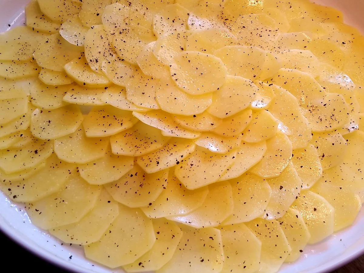 Rezept: Blumenkohl-Kartoffel-Auflauf Bild Nr. 556 Blumenkohl-Kartoffel-Auflauf - Rezept - Bild Nr. 556