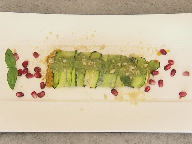 Zucchiniloni "Spartaner" mit Antioxidantienplus (Attila Hildmann) - Rezept - Bild Nr. 596