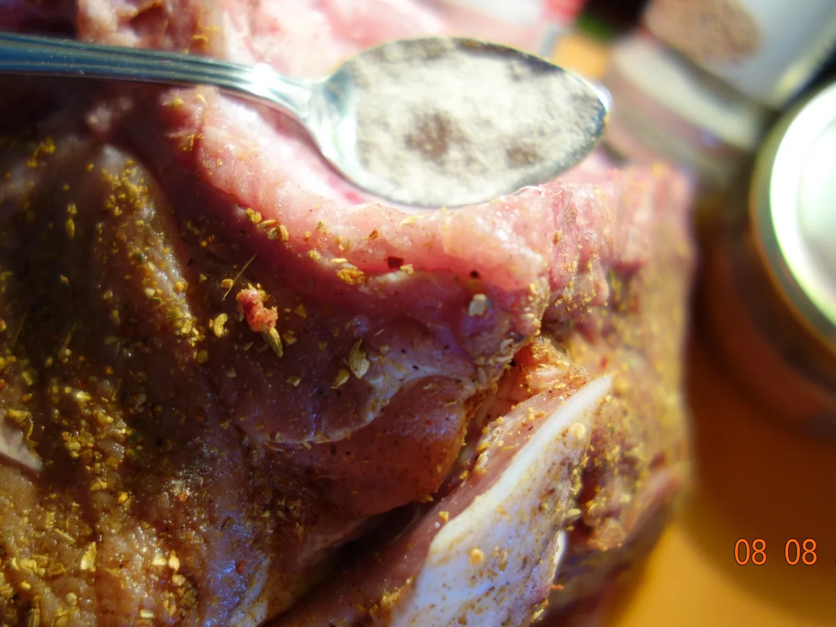 Rezept: Schweineschopfbraten mit Knochen Bild Nr. 615 Schweineschopfbraten mit Knochen - Rezept - Bild Nr. 615