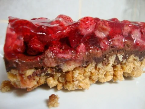 Rezept: "Walderdbeeren Törtchen" auf Keks-Schokoboden Bild Nr. 621 "Walderdbeeren Törtchen" auf Keks-Schokoboden - Rezept - Bild Nr. 621