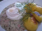 Eier: Verlorene Eier auf Kräutersoße mit Schwenkkartoffeln - Rezept - Bild Nr. 615