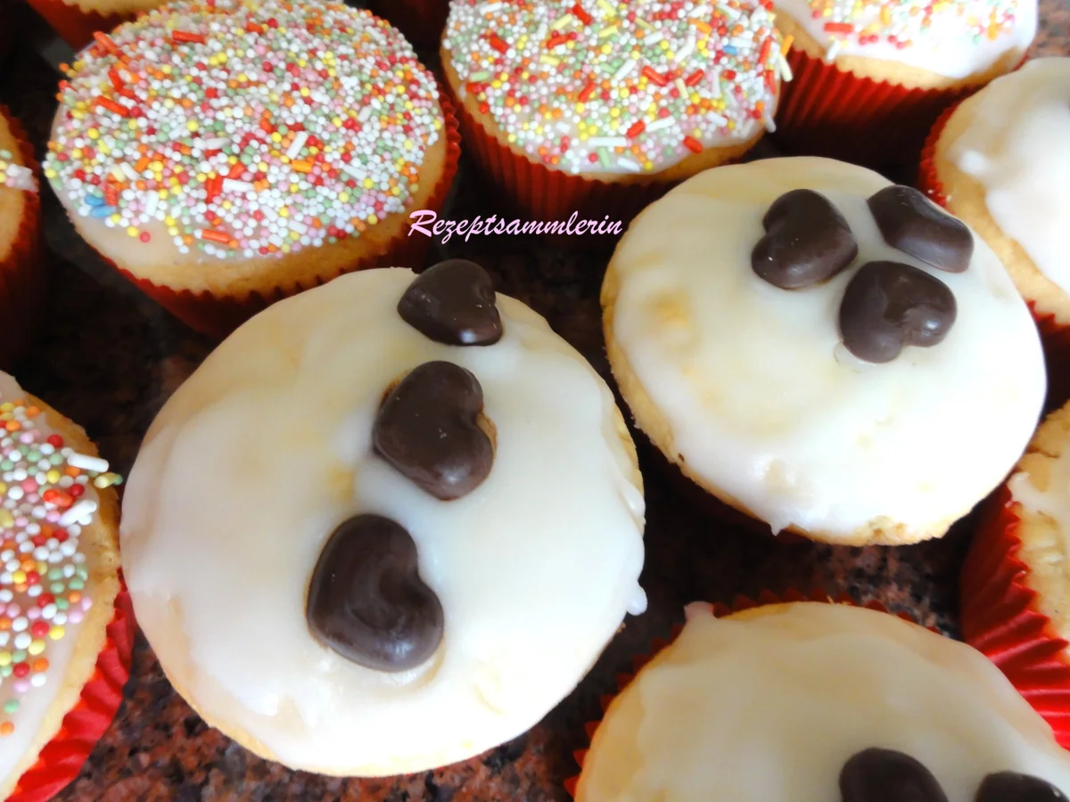 Muffin:   feine ZITRONEN - SAND - KÜCHLEIN - Rezept - Bild Nr. 700