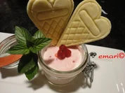 blitzschnelles Sauerrahm Eis mit Ribiseltouch - Rezept - Bild Nr. 694