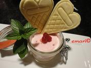 blitzschnelles Sauerrahm Eis mit Ribiseltouch - Rezept - Bild Nr. 694