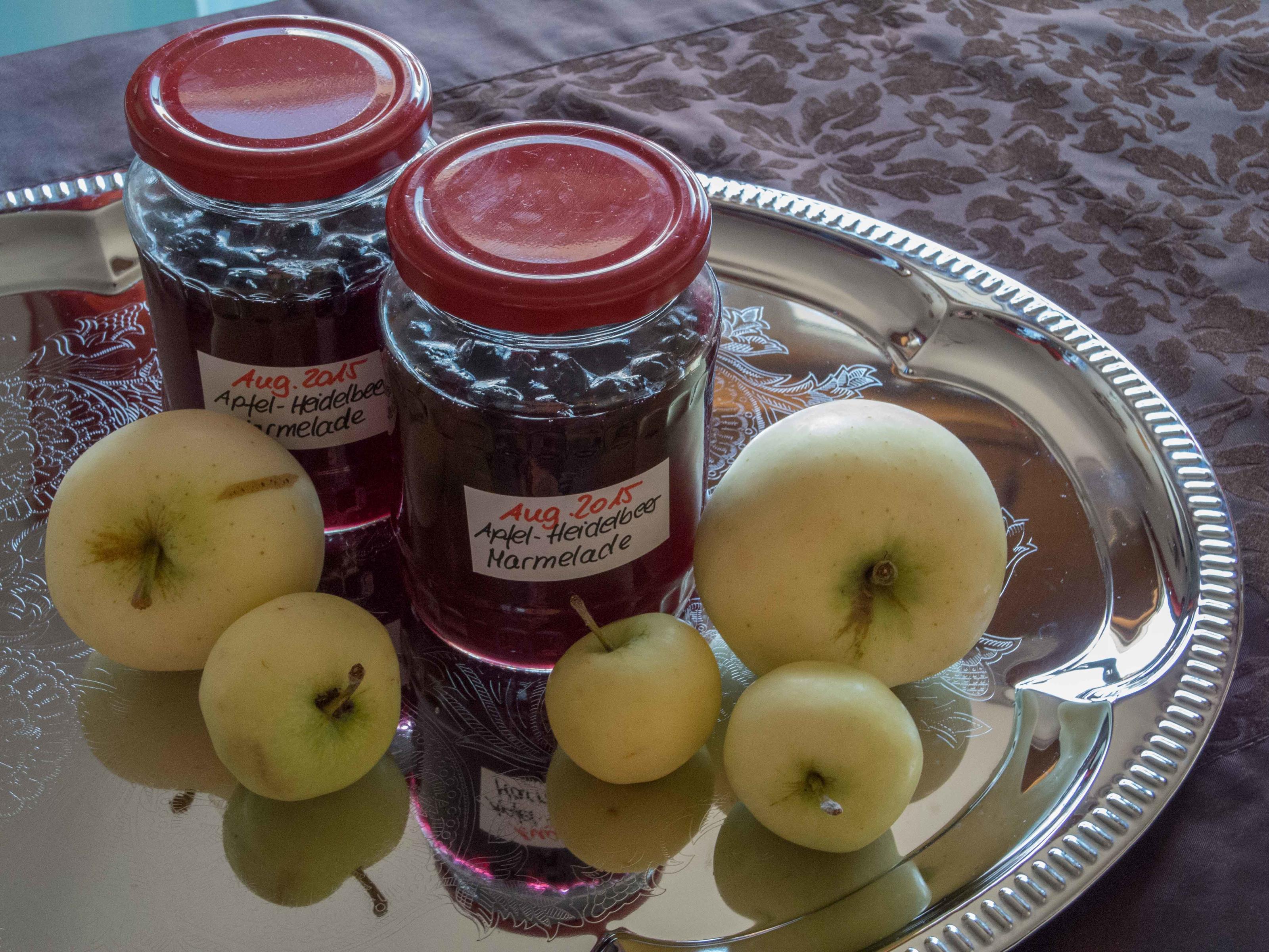 Marmelade: Apfel-Heidelbeer-Marmelade - Rezept Eingereicht von Lady-Foxy