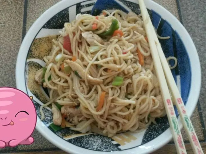 Rezept: Mie Nudeln mit Wokgemüse und Hähnchen Bild Nr. 706 Mie Nudeln mit Wokgemüse und Hähnchen - Rezept - Bild Nr. 706