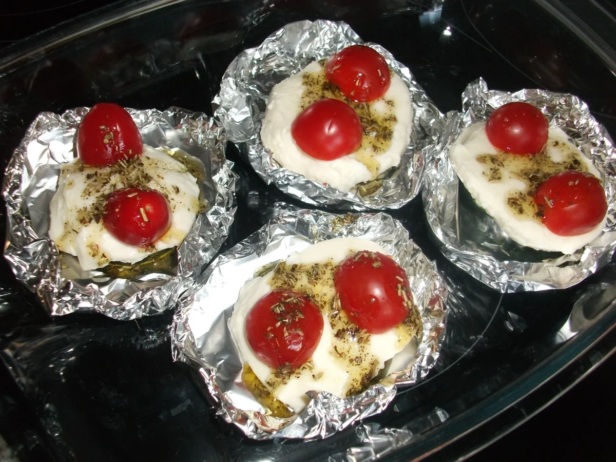 Käserolle mit Zucchinitalern  - Rezept - Bild Nr. 708