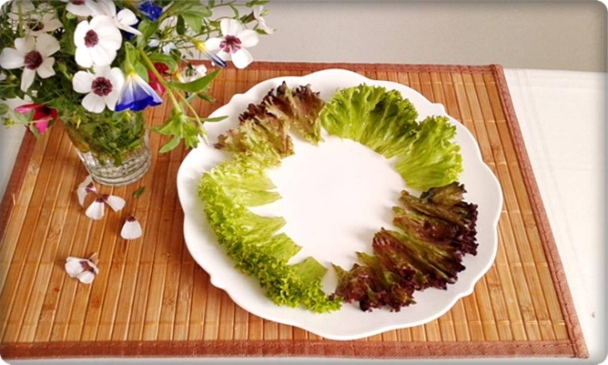 Sommerlicher Lollo rosso Salat mit Meerrettich, Schafskäse, Tomaten  und …. - Rezept - Bild Nr. 744