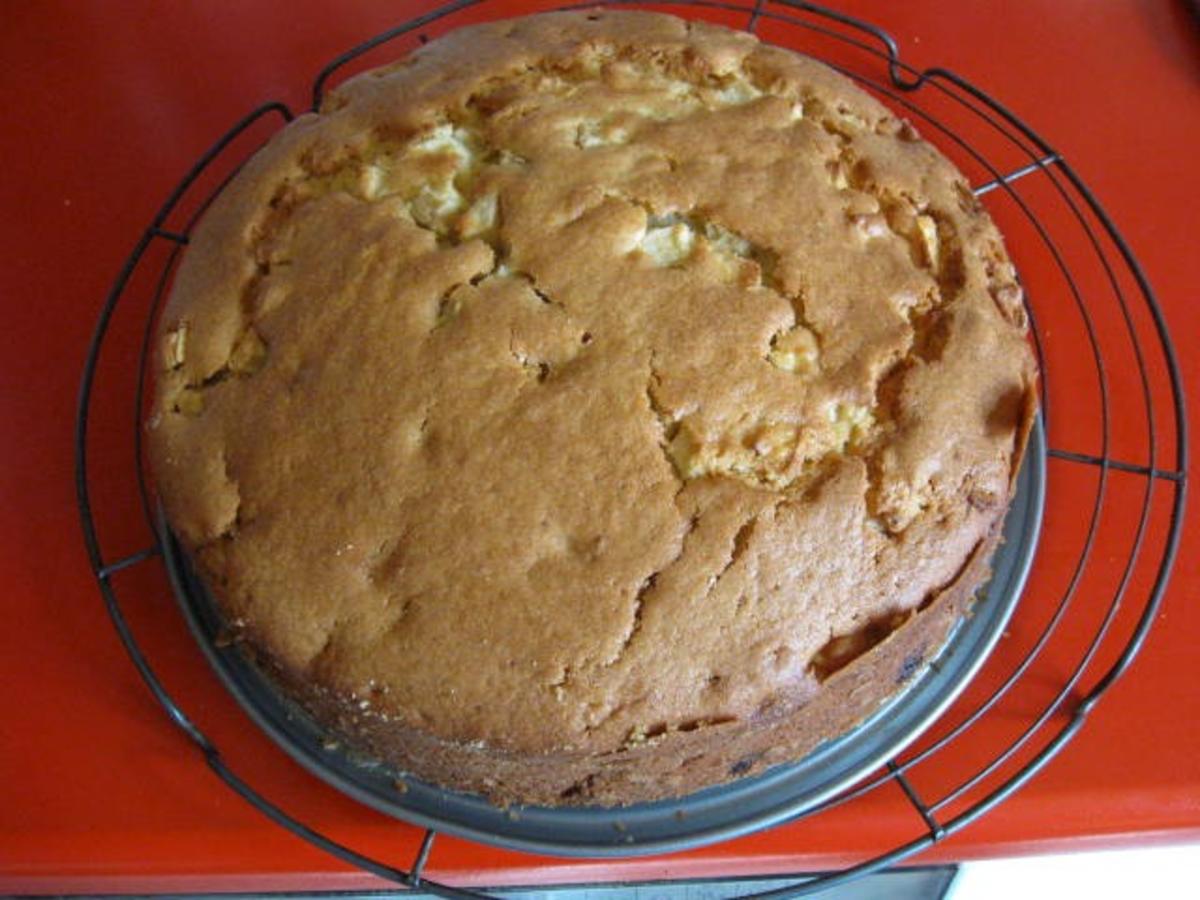 Eierlikör Kuchen mit Äpfeln - Rezept - Bild Nr. 763