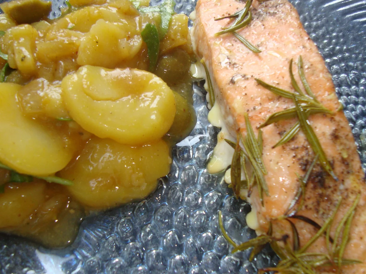 Lachs in Zitronenöl mit Kartoffelsalat - Rezept - Bild Nr. 753
