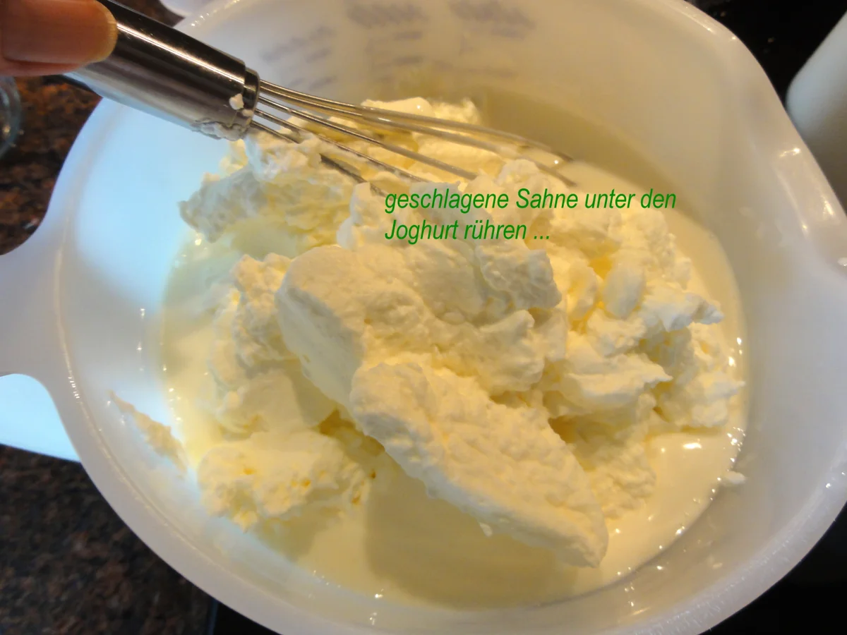 Biskuit:   JOGHURTSAHNE - TORTE  mit Mandarinenfilets - Rezept - Bild Nr. 765