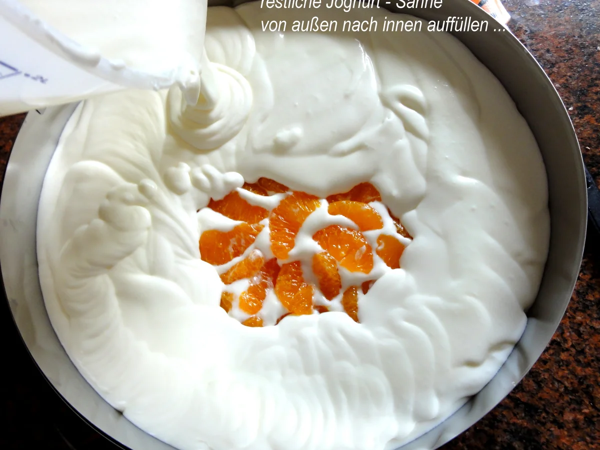 Biskuit:   JOGHURTSAHNE - TORTE  mit Mandarinenfilets - Rezept - Bild Nr. 769