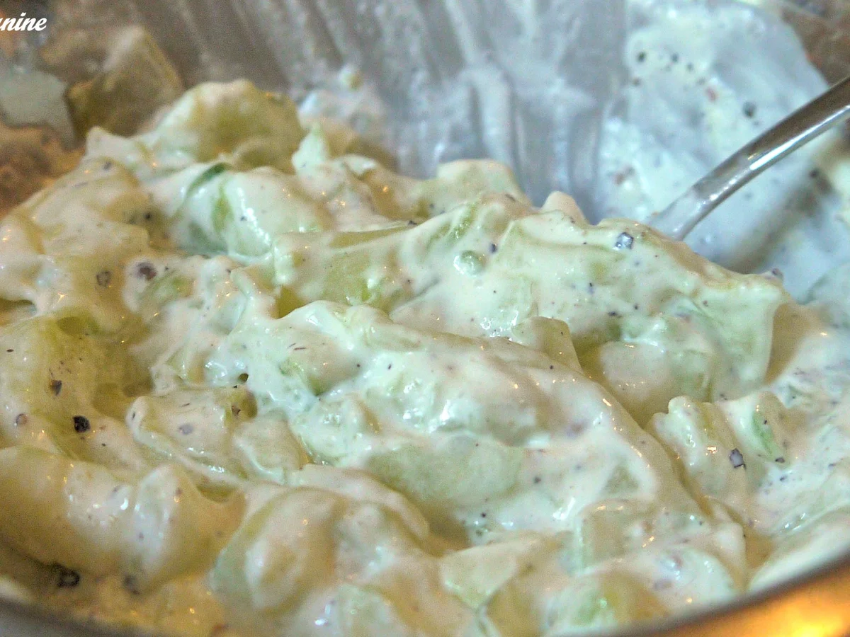 Rezept: Hähnchen-Curry-Schnitzel mit Süßkartoffelpüree und Gurkensalat Bild Nr. 869 Hähnchen-Curry-Schnitzel mit Süßkartoffelpüree und Gurkensalat - Rezept - Bild Nr. 869