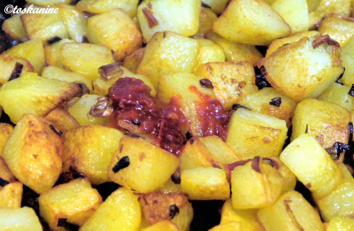 Kartoffelpfanne mit Feta und Ahornsirup-Gewürzsoße - Rezept - Bild Nr. 887