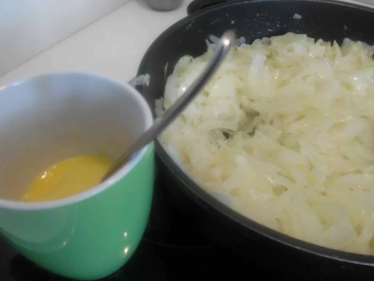 Rezept: Schwäbischer Zwiebelkuchen Bild Nr. 899 Schwäbischer Zwiebelkuchen - Rezept - Bild Nr. 899