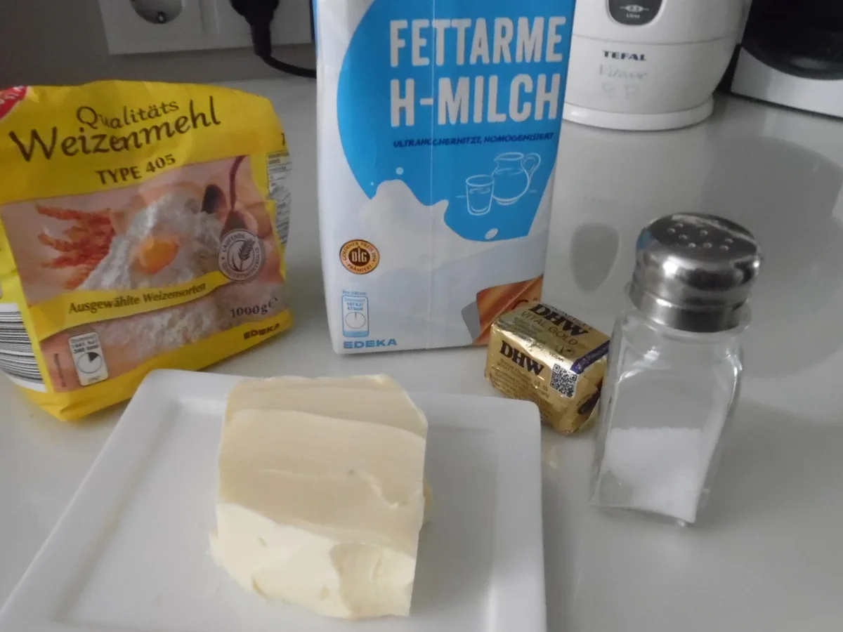 Rezept: Schwäbischer Zwiebelkuchen Bild Nr. 908 Schwäbischer Zwiebelkuchen - Rezept - Bild Nr. 908