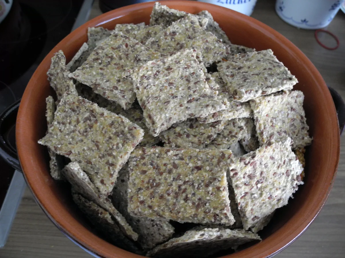 Knoblauch - Zwiebel - Kräcker - Rezept - Bild Nr. 912