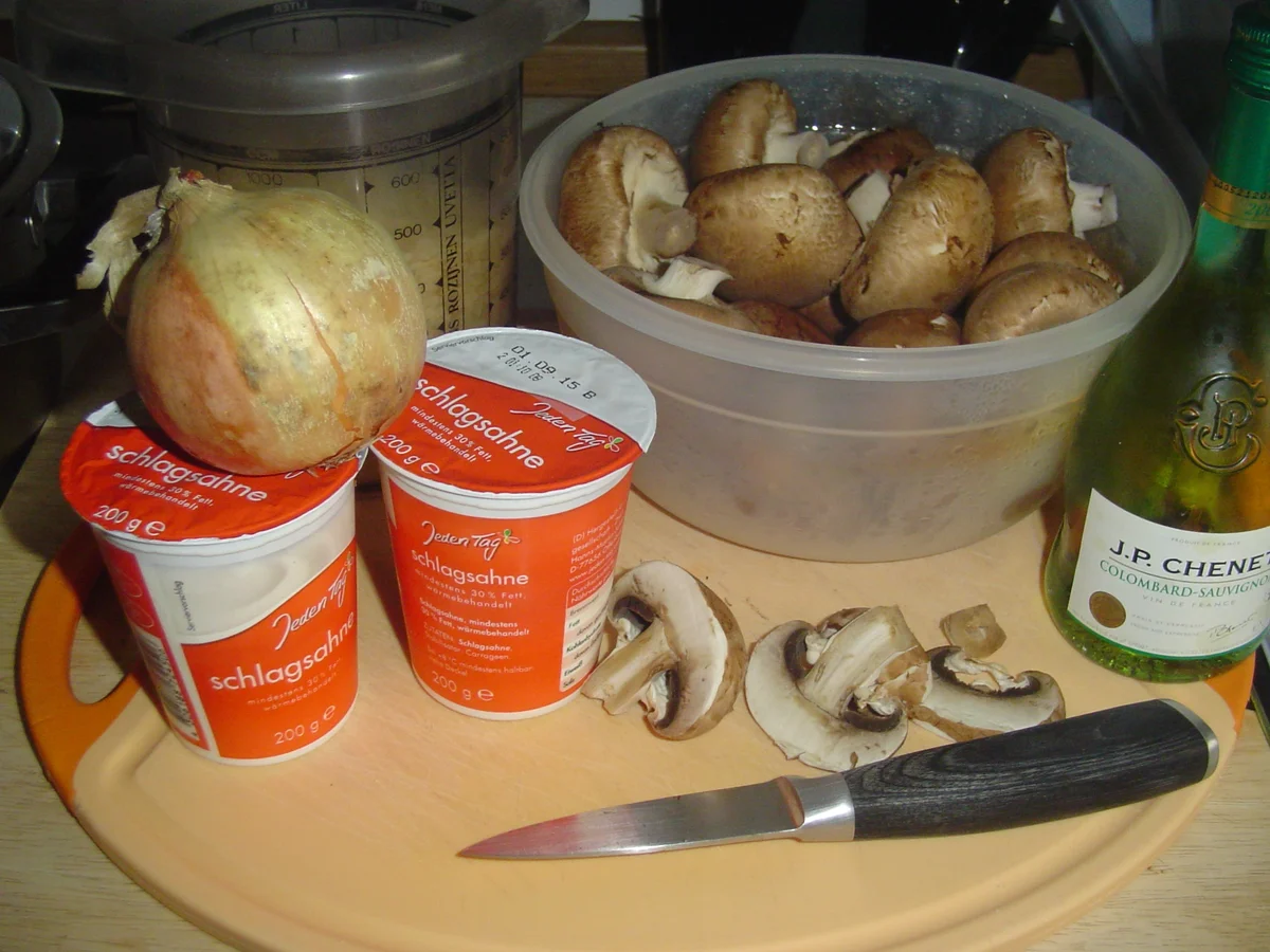 Rezept: Rindersteaks mit Championsauce und Reis Bild Nr. 954 Rindersteaks mit Championsauce und Reis - Rezept - Bild Nr. 954