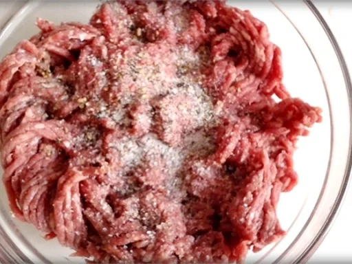 Rezept: XXL Burger mit Lollo Rosso Salat und....nach Art des Hauses Bild Nr. 977 XXL Burger mit Lollo Rosso Salat und....nach Art des Hauses - Rezept - Bild Nr. 977