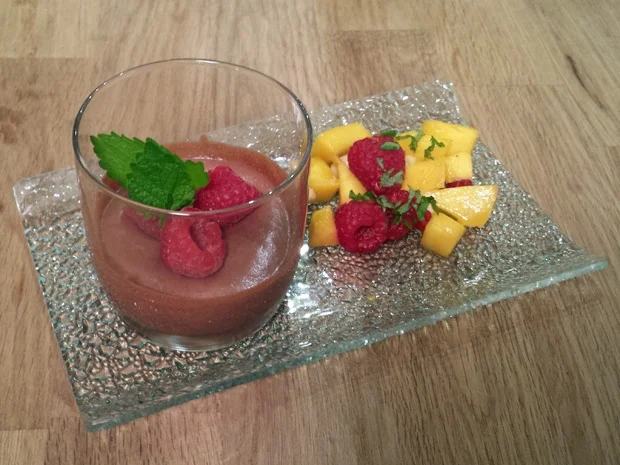 Ingwer-Schokomousse mit Mango und Himbeere - Rezept - Bild Nr. 1018