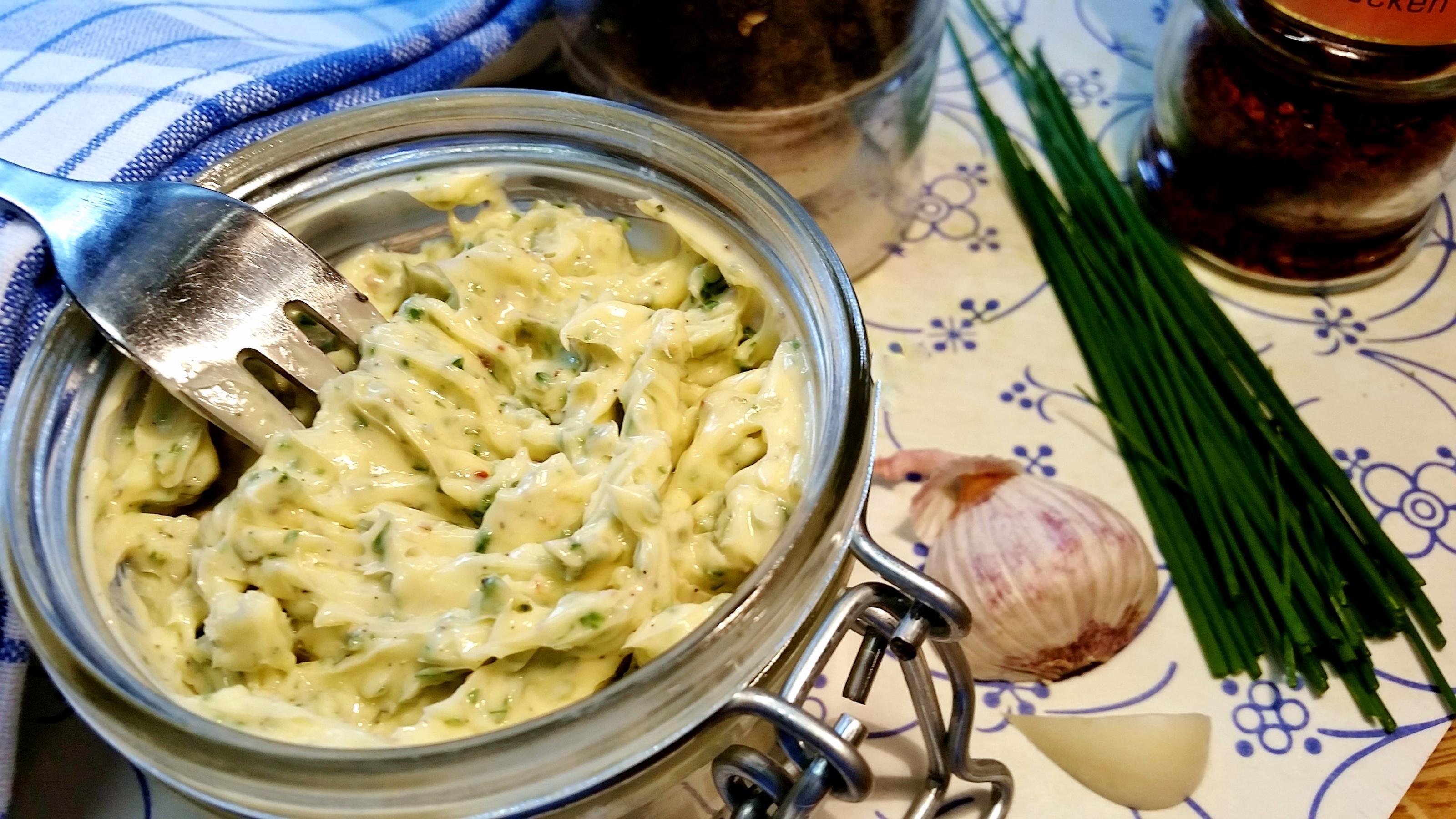 Würzige Kräuterbutter - Rezept Von Einsendungen mimi