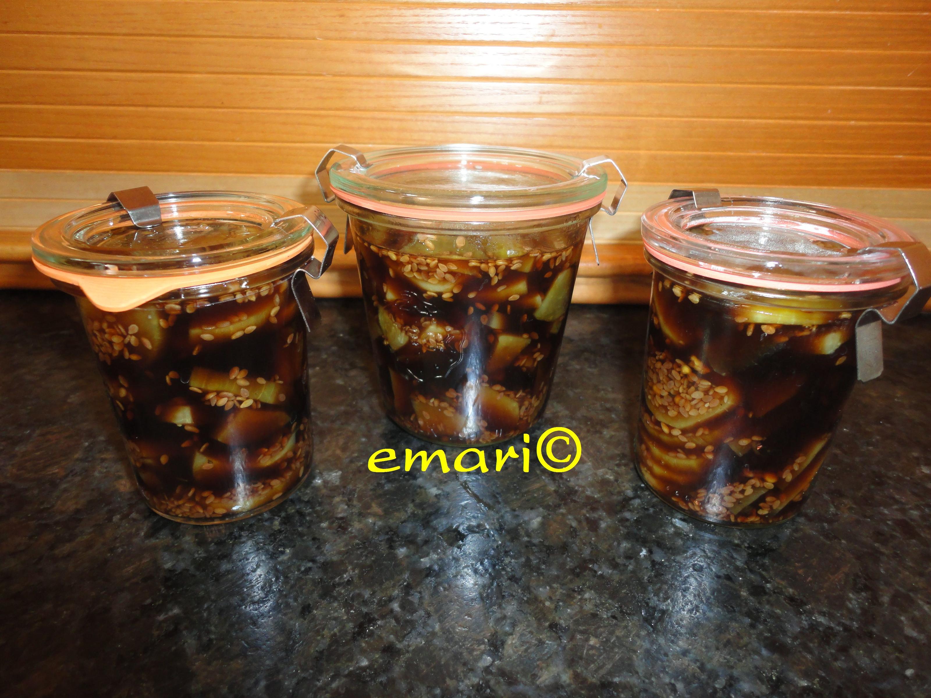 Bilder für eingelegte Balsamico Gurken mit geröstetem Sesam - Rezept