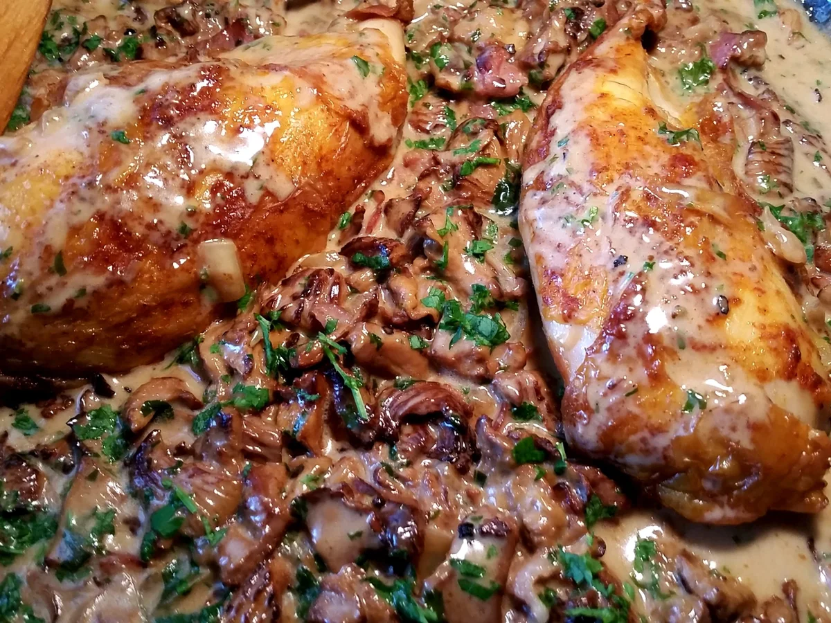 Hähnchenbrust mit Rahm-Pfifferlingen - Rezept - Bild Nr. 1071