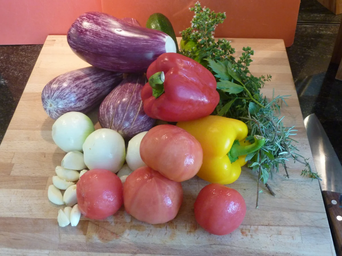 Rezept: Gemüse-Tian mit Aubergine Bild Nr. 1071 Gemüse-Tian mit Aubergine - Rezept - Bild Nr. 1071