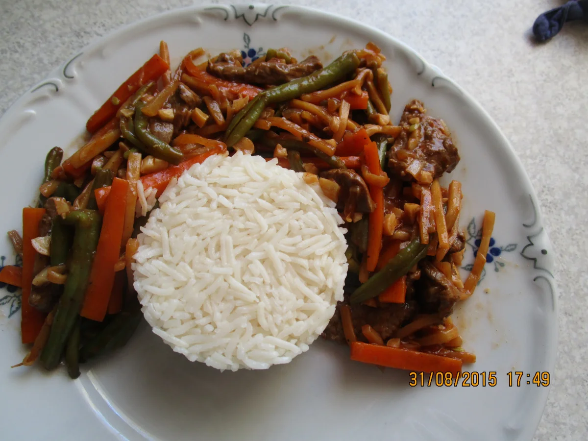 Rezept: Rindfleisch asiatische Art mit Basmatireis Bild Nr. 1070 Rindfleisch asiatische Art mit Basmatireis - Rezept - Bild Nr. 1070