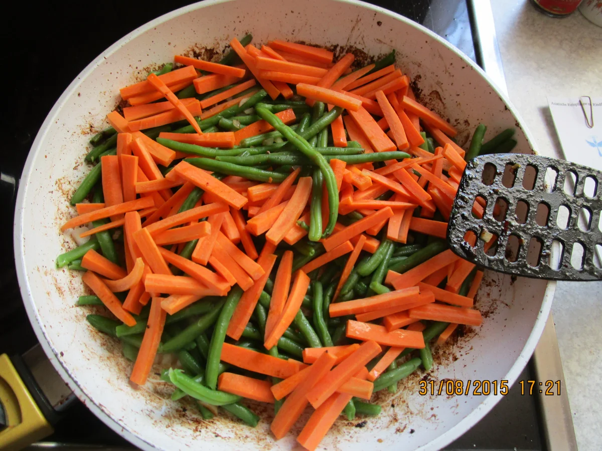 Rezept: Rindfleisch asiatische Art mit Basmatireis Bild Nr. 1087 Rindfleisch asiatische Art mit Basmatireis - Rezept - Bild Nr. 1087