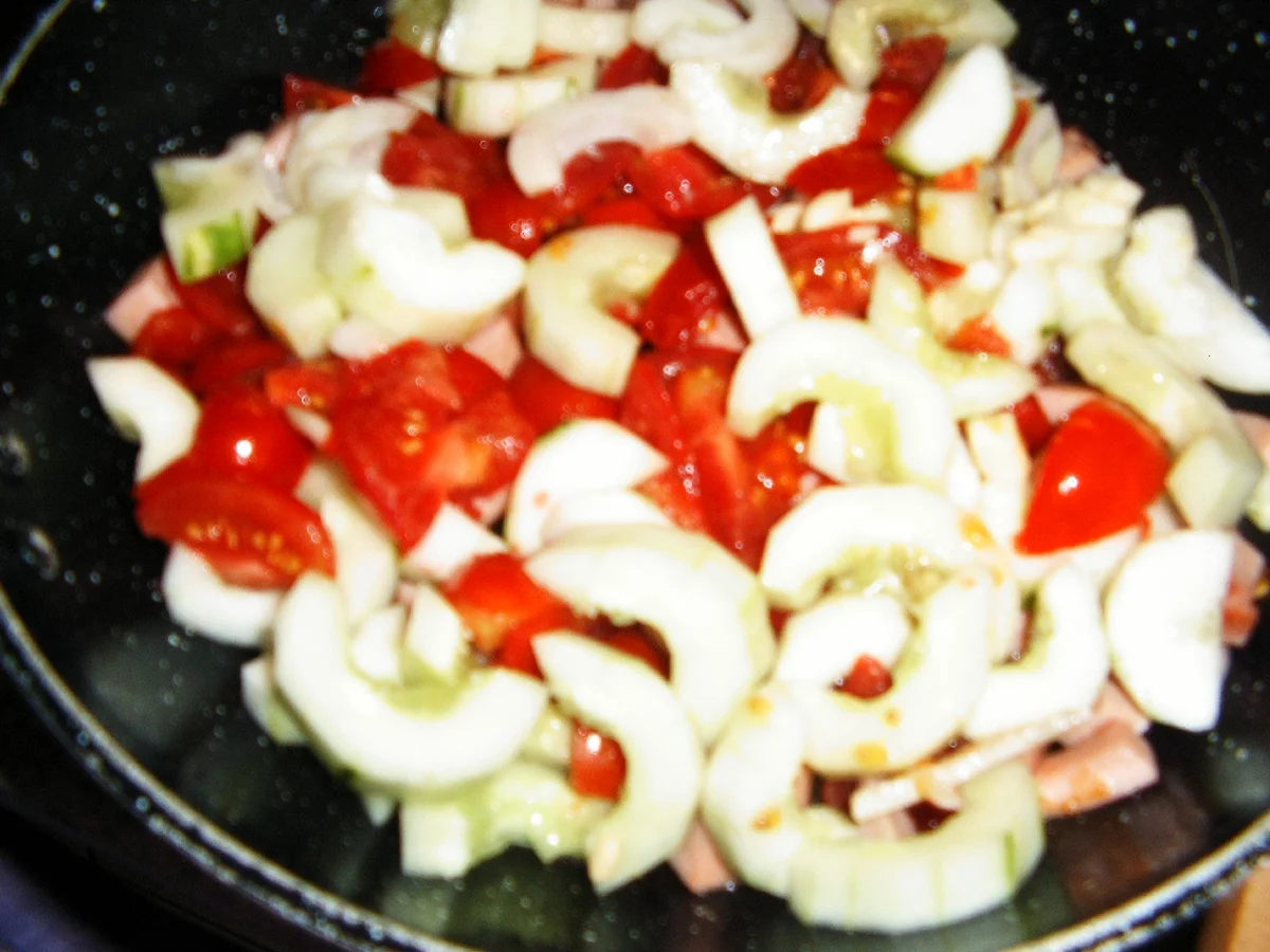 Farfalle mit Gurken und Tomaten - Rezept - Bild Nr. 1075