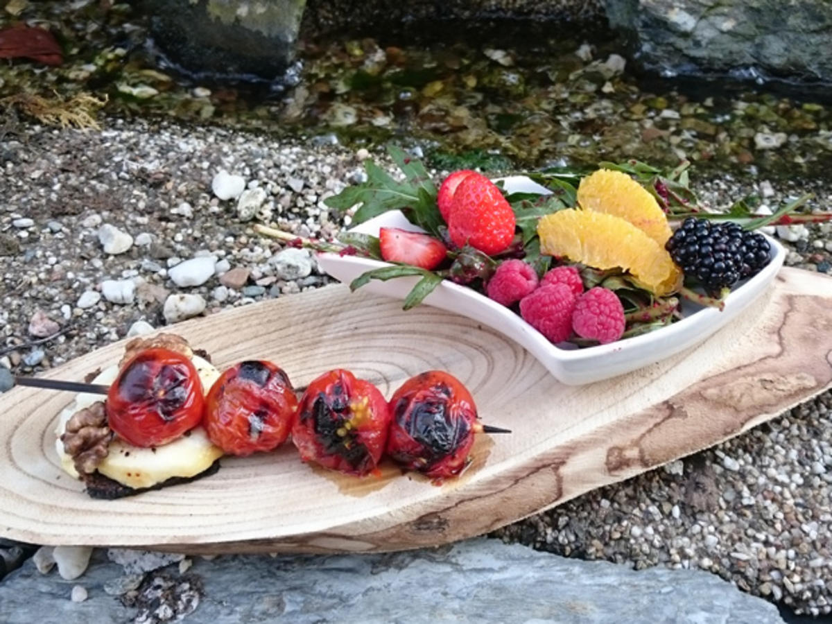 Karamellisierter Ziegenkäse auf Pumpernickel im Walnusskernregen - Rezept - Bild Nr. 1146