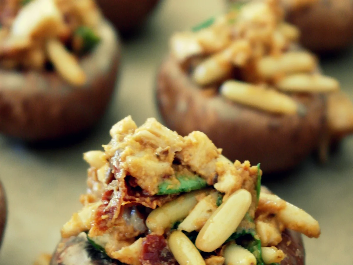 Mediterran gefüllte braune Champignions - Rezept - Bild Nr. 1474