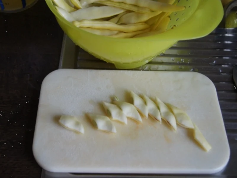 Rezept: Stangenbohnen-Kartoffelsuppe Bild Nr. 1083 Stangenbohnen-Kartoffelsuppe - Rezept - Bild Nr. 1083