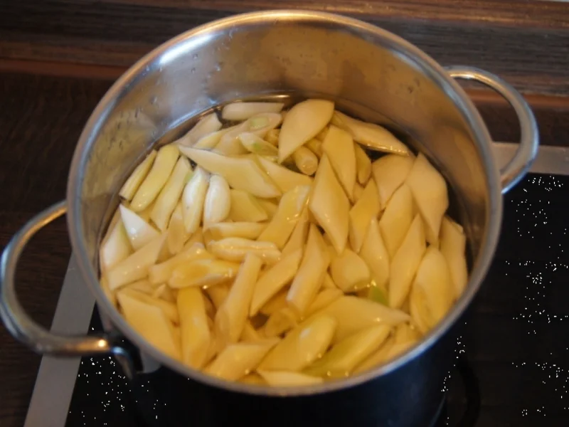 Rezept: Stangenbohnen-Kartoffelsuppe Bild Nr. 1084 Stangenbohnen-Kartoffelsuppe - Rezept - Bild Nr. 1084