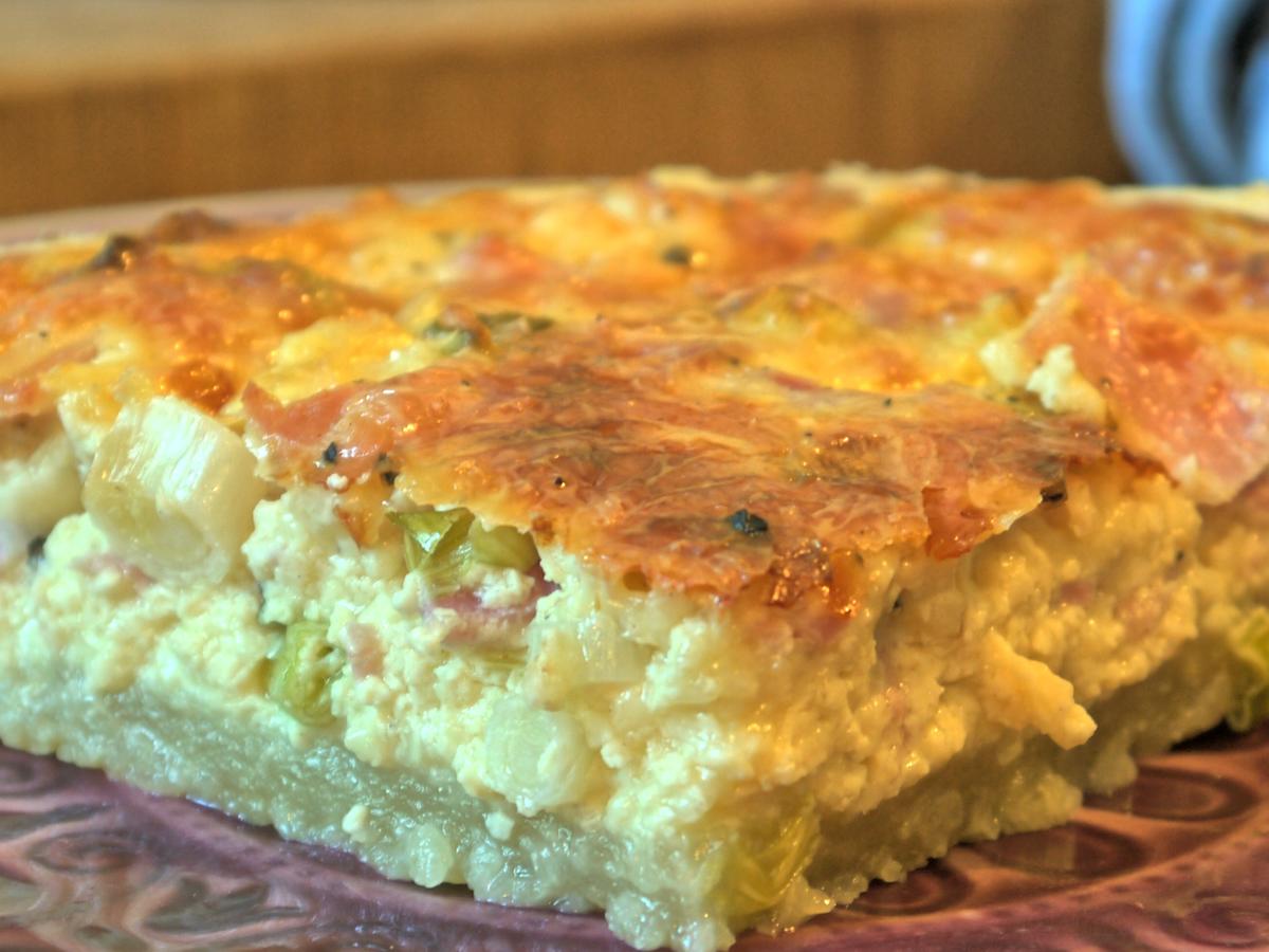 Frühlingszwiebel-Käse-Quiche - Rezept - kochbar.de