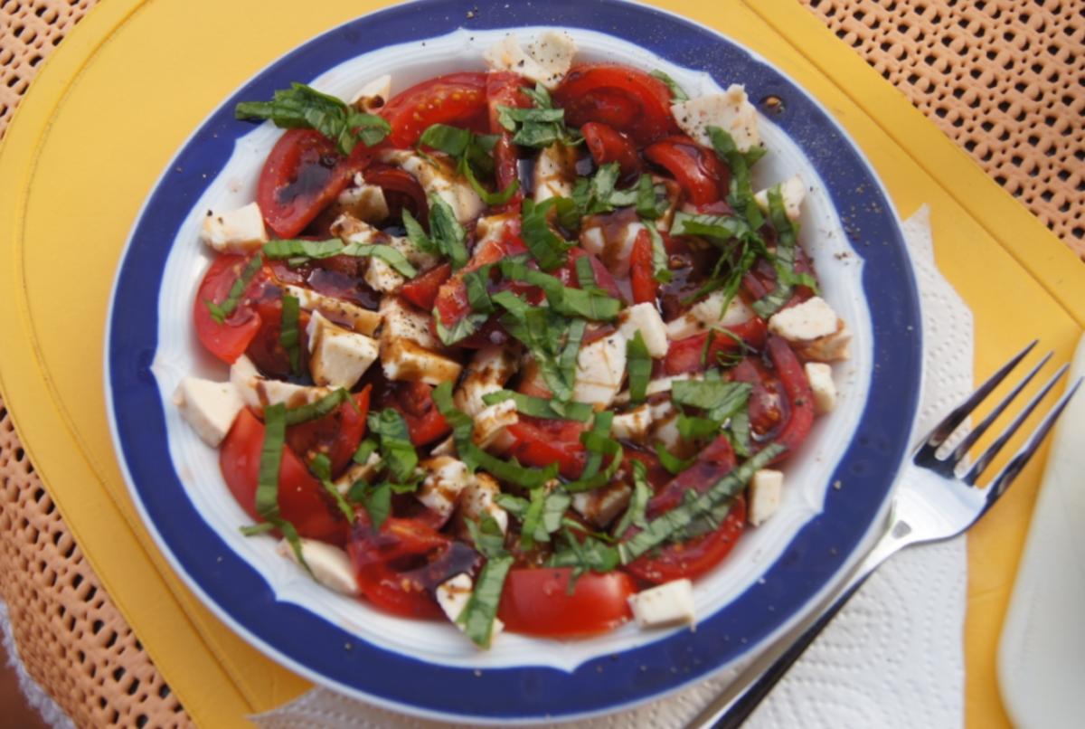 Tomaten mit Mozzarella und Walnuß Chiabatta - Rezept - Bild Nr. 1100
