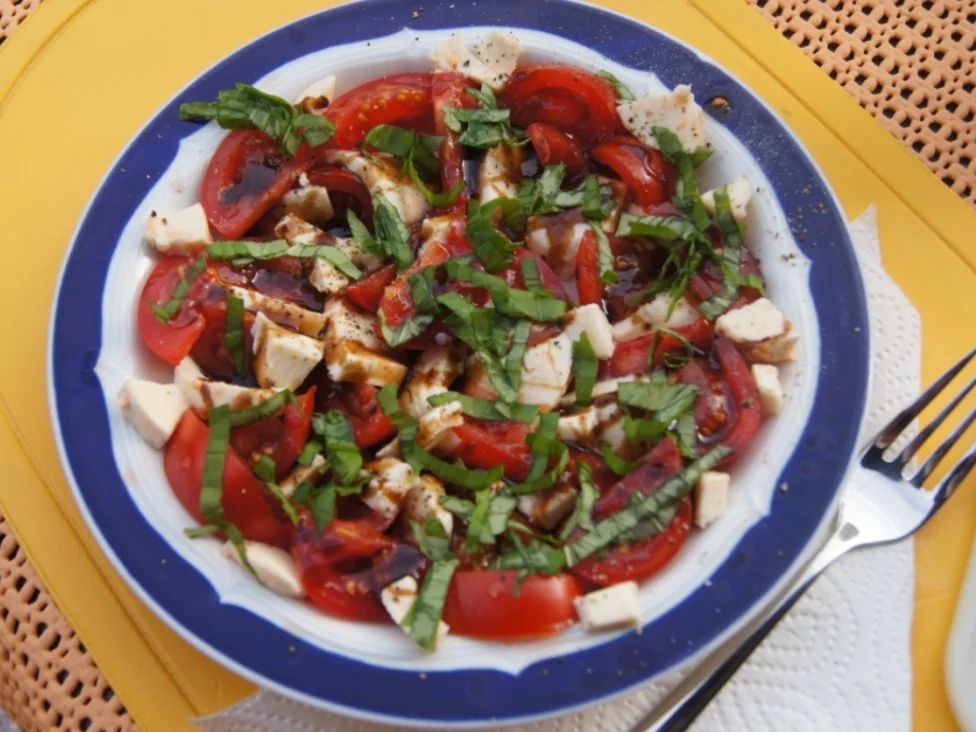 Tomaten mit Mozzarella und Walnuß Chiabatta - Rezept - Bild Nr. 1100
