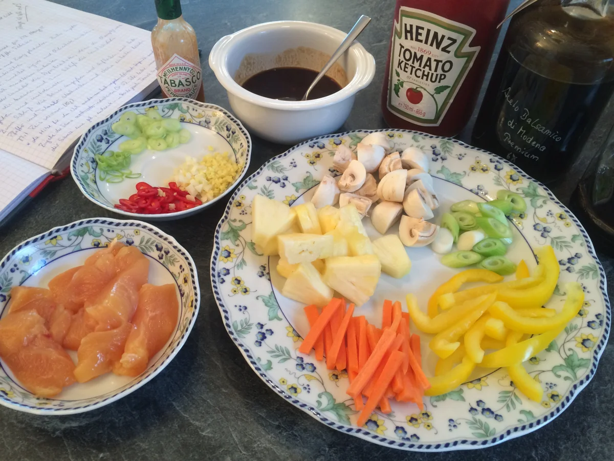 Rezept: Hähnchenbrust süß-sauer und ein bisschen scharf... Bild Nr. 1101 Hähnchenbrust süß-sauer und ein bisschen scharf... - Rezept - Bild Nr. 1101