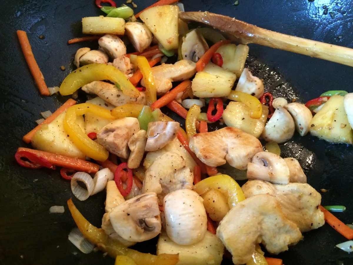 Rezept: Hähnchenbrust süß-sauer und ein bisschen scharf... Bild Nr. 1106 Hähnchenbrust süß-sauer und ein bisschen scharf... - Rezept - Bild Nr. 1106