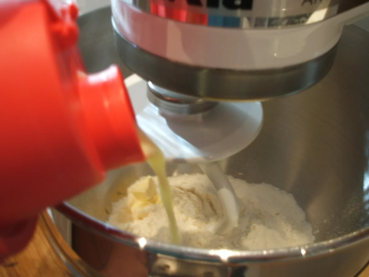 Backen: Kleiner Hefeknoten - Rezept - Bild Nr. 1148