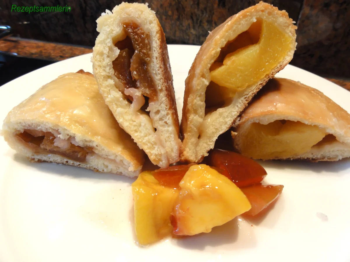 Rezept: Hefe: süße TEIGTASCHEN mit fruchtiger Füllung Bild Nr. 1148 Hefe: süße TEIGTASCHEN mit fruchtiger Füllung - Rezept - Bild Nr. 1148