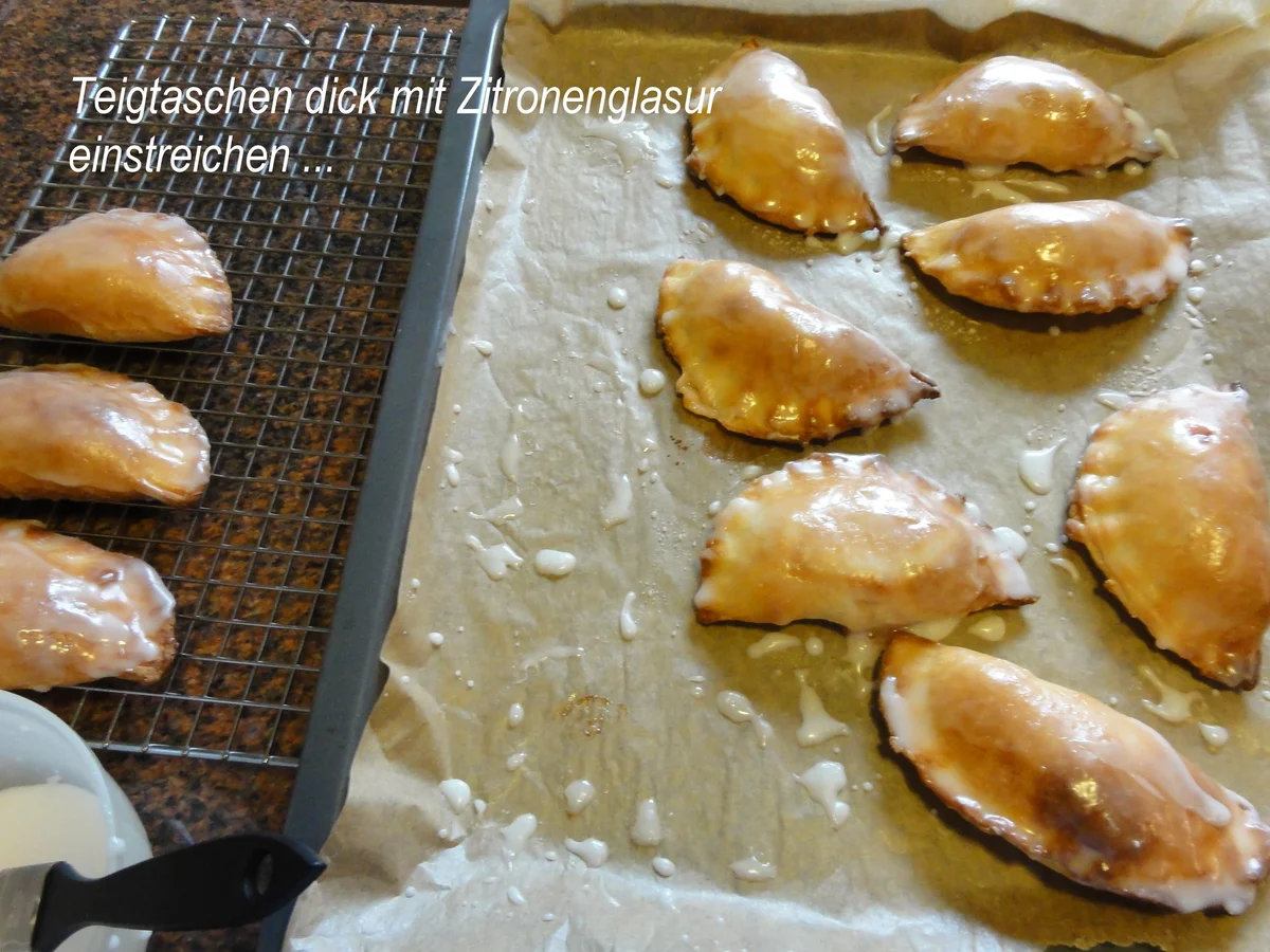 Rezept: Hefe: süße TEIGTASCHEN mit fruchtiger Füllung Bild Nr. 1160 Hefe: süße TEIGTASCHEN mit fruchtiger Füllung - Rezept - Bild Nr. 1160