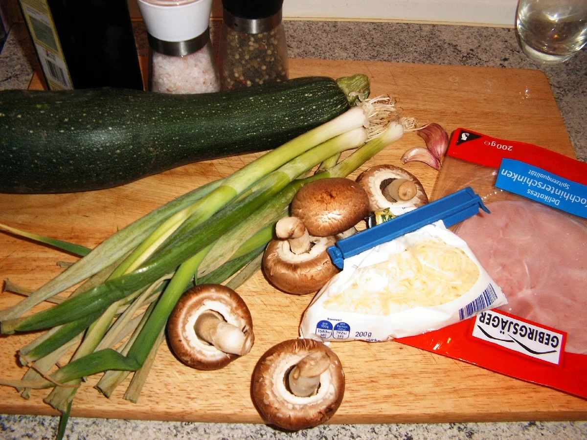 Rezept: Zucchini mit Champignonfüllung Bild Nr. 1148 Zucchini mit Champignonfüllung - Rezept - Bild Nr. 1148