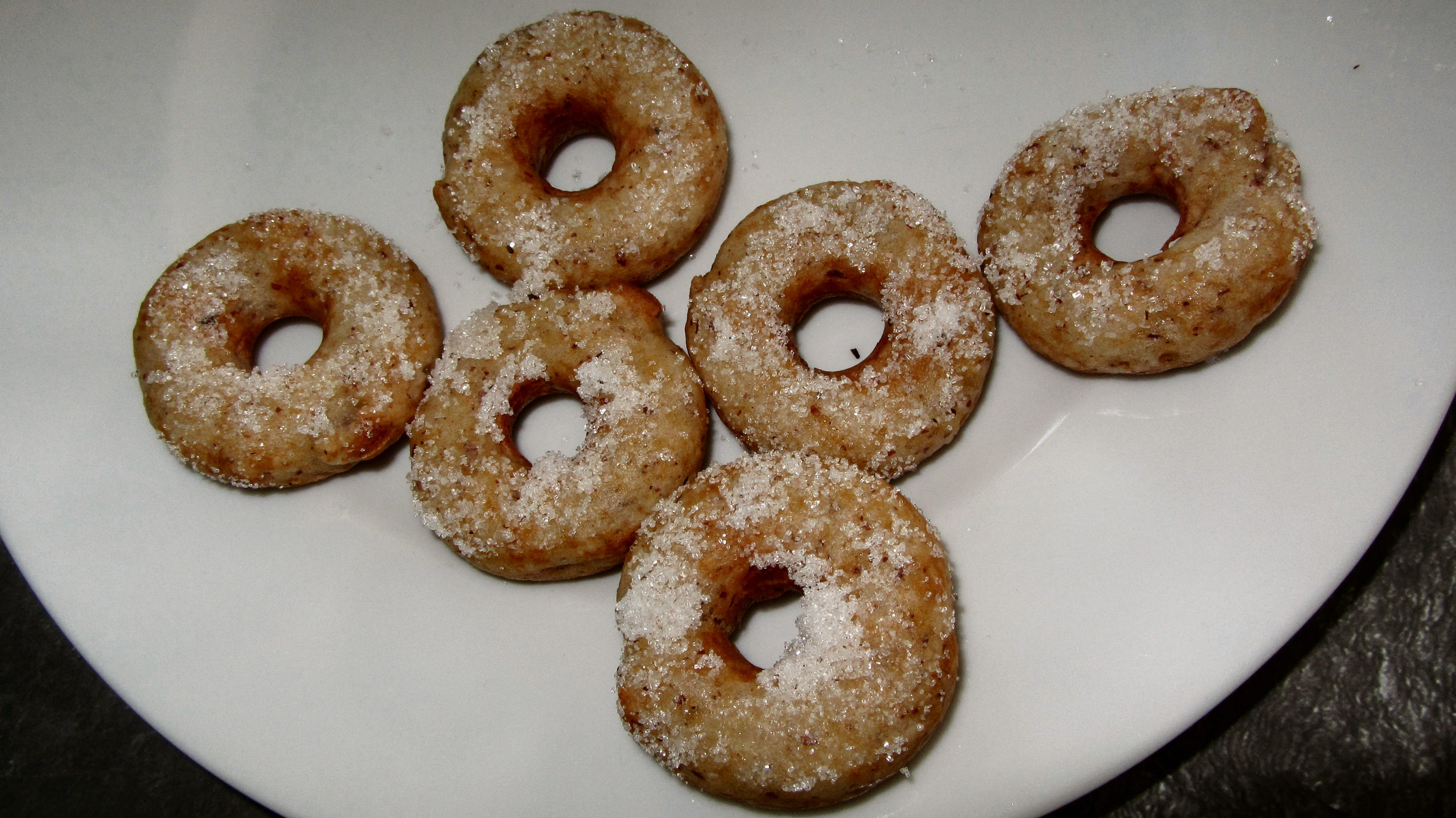 Bilder für Mini Vanille-Mandel-Donuts Rezept